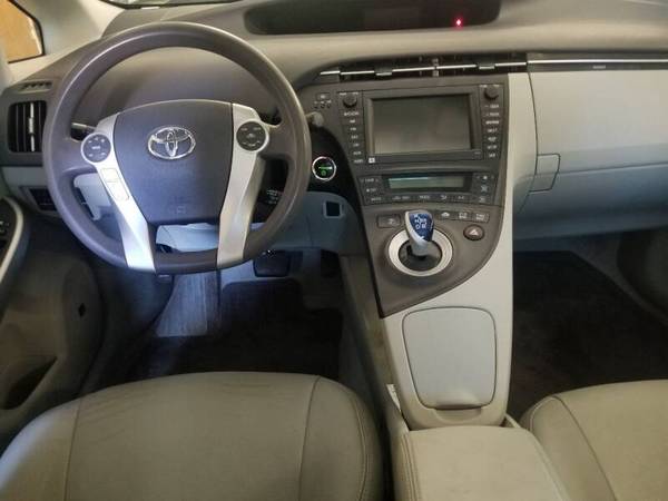 2010 Toyota Prius IV Excellent Gas Mileage - Leather & Loaded! for sale in Tulsa, OK – photo 13