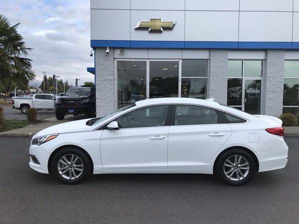 2017 Hyundai Sonata SE WORK WITH ANY CREDIT! for sale in Newberg, OR – photo 2
