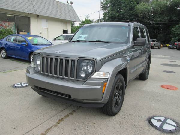 2012 Jeep Liberty Sport 4x4 Artic Edition ** 102,400 Miles ** for sale in Peabody, MA – photo 2