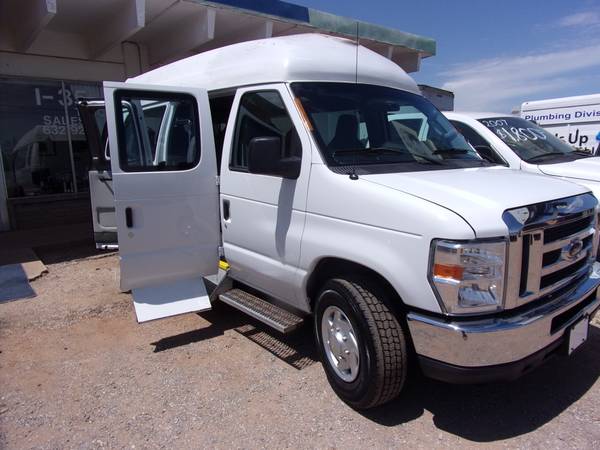 2011 Ford 12 passenger Van - cars & trucks - by dealer - vehicle... for sale in Oklahoma City, OK – photo 2