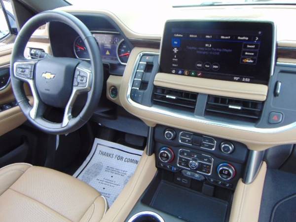 2021 Chevrolet Suburban V8 ( Mileage: 5, 344! - - by for sale in Devine, TX – photo 18