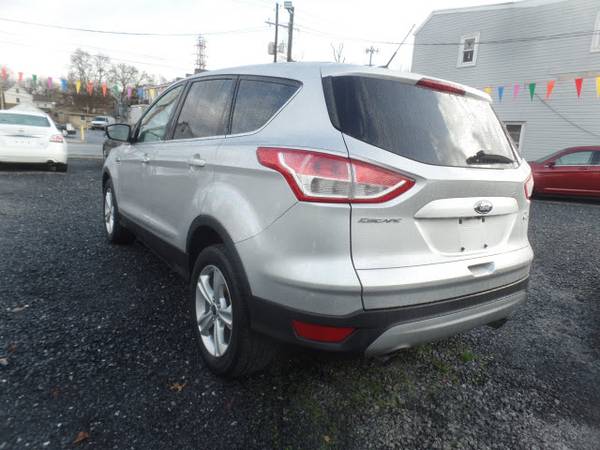 2014 Ford Escape SE 4x4 SUV *1 Owner - cars & trucks - by dealer -... for sale in New Cumberland, PA – photo 5