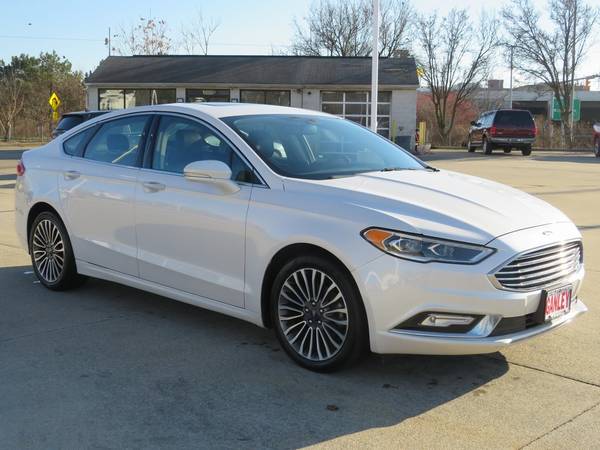 2017 Ford Fusion SE - - by dealer - vehicle automotive for sale in Akron, OH – photo 8