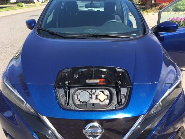 Clean 2018 Nissan Leaf, SV, from private seller with extras - cars & for sale in Underwood, OR – photo 14