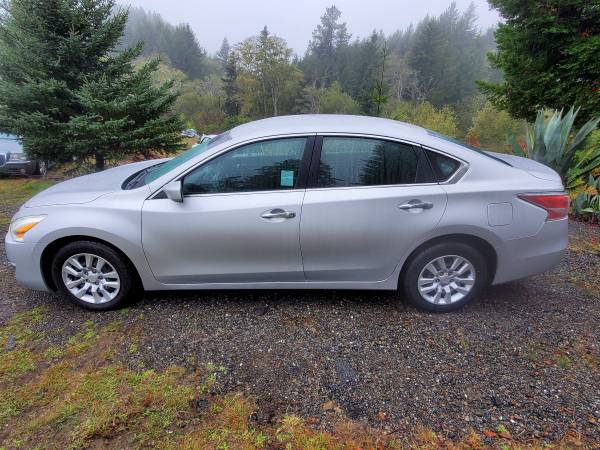 2014 Nissan Altima 2 5 S runs, drives and shifts great, very clean for sale in Smith River, OR – photo 5