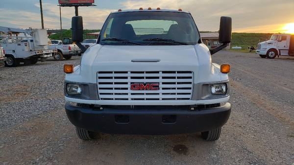 2003 GMC C4500 4500 84" CTA Chassis for 11ft Bed 8.1L Gas Auto Chassis for sale in fort smith, AR – photo 3