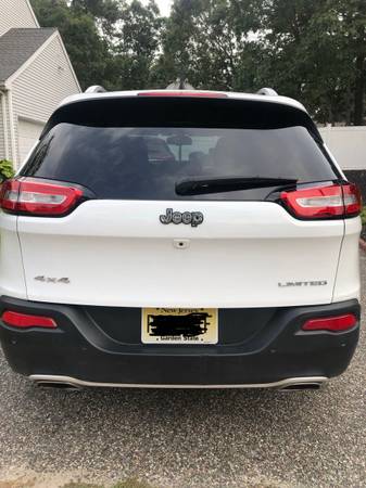 2018 Jeep Cherokee for sale in PORT JEFFERSON STATION, NY – photo 4