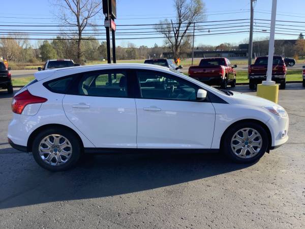 2012 Ford Focus SE! Nice! Low Miles! - cars & trucks - by dealer -... for sale in Ortonville, MI – photo 6