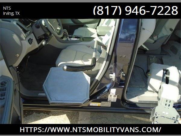 GMC ACADIA MOBILITY HANDICAPPED WHEELCHAIR LIFT SUV VAN HANDICAP for sale in Irving, OK – photo 5