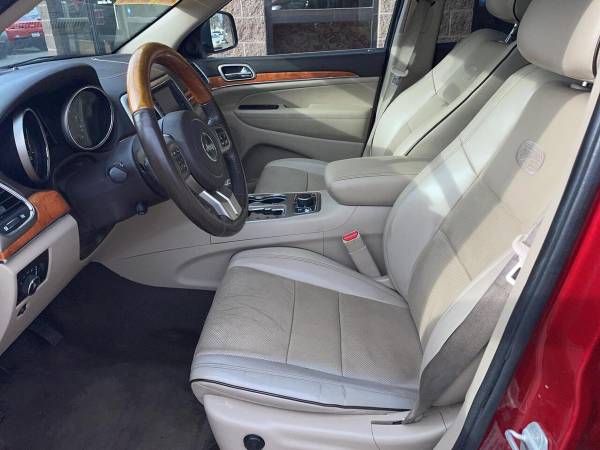 2011 Jeep Grand Cherokee Overland 4x4 4dr SUV - - by for sale in Lansing, MI – photo 4