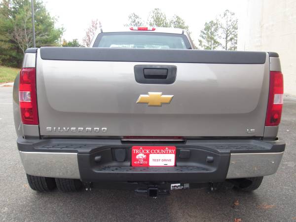 ** 2013 CHEVY SILVERADO 3500 * 4X4 * 27K MILES * LONG BED * DUALLY... for sale in Fort Oglethorpe, AL – photo 4