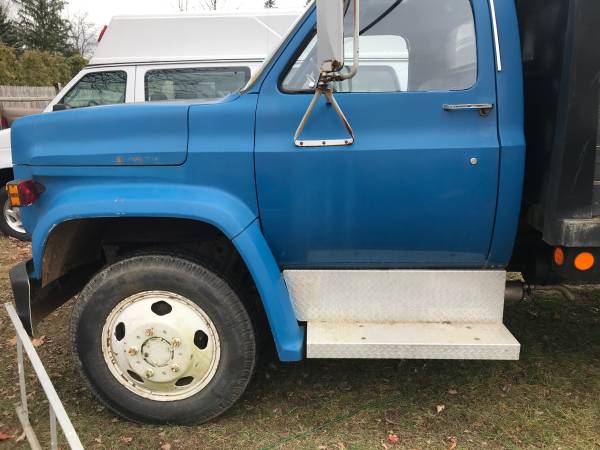✅☮️✅ Big Blue Chevy Rack/Dump / Good farm truck ! ✅☮️✅ - cars &... for sale in Concord, MA – photo 2