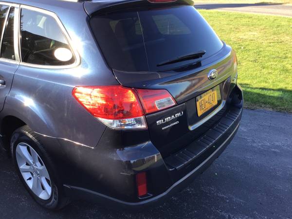 2013 Subaru Outback Premium - cars & trucks - by owner - vehicle... for sale in Baldwinsville, NY – photo 3