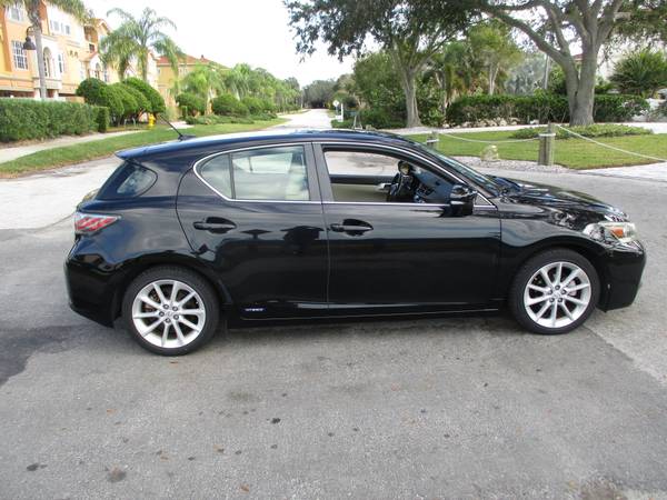 2012 Lexus CT 200h, Hybrid, Auto, AC, Sunroof, Fully Serviced, Clean for sale in tarpon springs, FL – photo 4