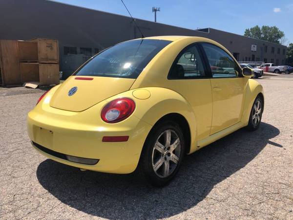 2006 VW BEETLE 5 SPEED ICE COLD AC - - by dealer for sale in Danbury, NY – photo 7