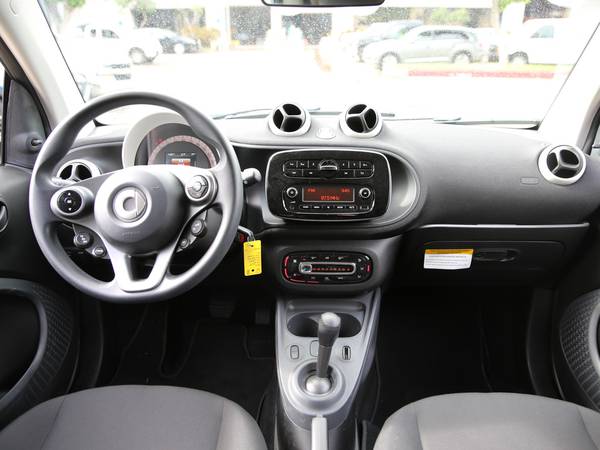 2017 Smart Fortwo Passion Hatchback, Auto, 3-Cyl Turbo, ONLY 2k... for sale in Pearl City, HI – photo 21
