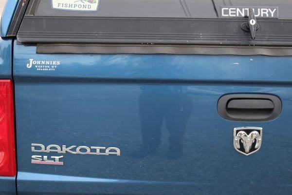 2005 Dodge Dakota SLT 4dr Quad Cab 4WD SB - - by for sale in Johnson City, TN – photo 5
