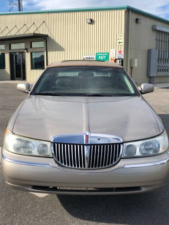 clean 2001 Lincoln town car for sale in Port Charlotte, FL – photo 8