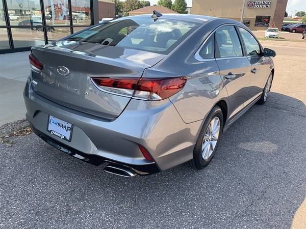 2018 Hyundai Sonata SE for sale in Sioux Falls, SD – photo 2