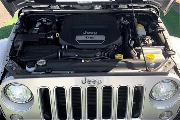 2018 Jeep Wrangler Unlimited JK 4WD Sahara 4x4 SUV - cars & trucks -... for sale in Bend, OR – photo 9