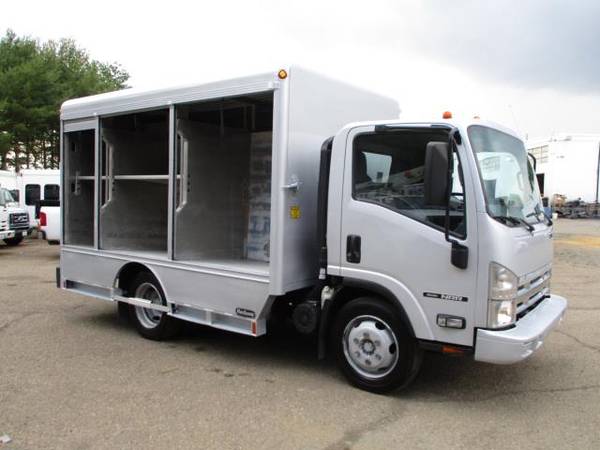 2011 Isuzu NRR 12 BEVERAGE BODY ** SIDE DOOR TRUCK ** - cars &... for sale in south amboy, MS – photo 2