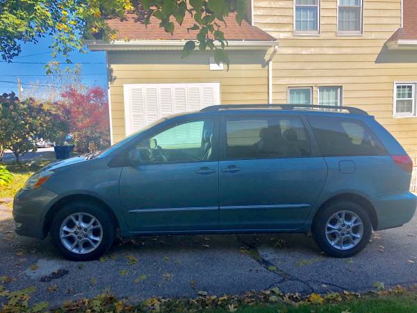 ‘06 AWD Toyota Sienna XLE Limited for sale in Stonington, NY – photo 3