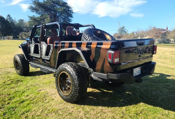 2020 JEEP GLADIATOR Custom/lifted/leather/paint - cars & trucks - by... for sale in Cutten, CA – photo 13