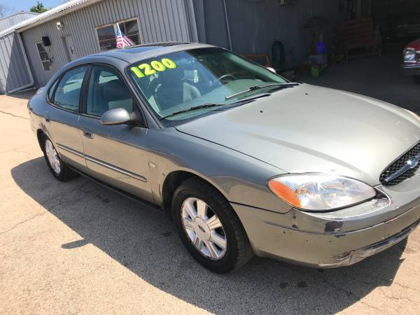 2003 Ford Taurus Runs great!!! - cars & trucks - by dealer - vehicle... for sale in Clinton, IA – photo 4