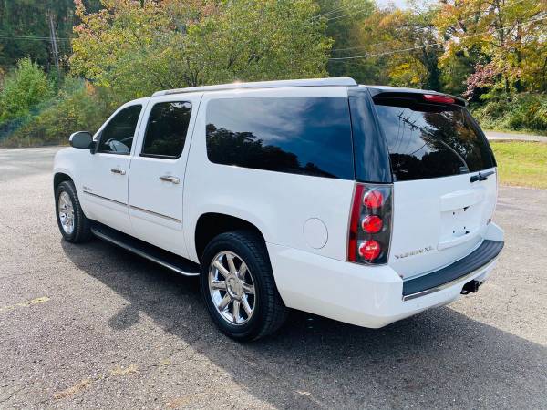 2013 YUKON DENALI XL - cars & trucks - by owner - vehicle automotive... for sale in Hot Springs National Park, AR – photo 2