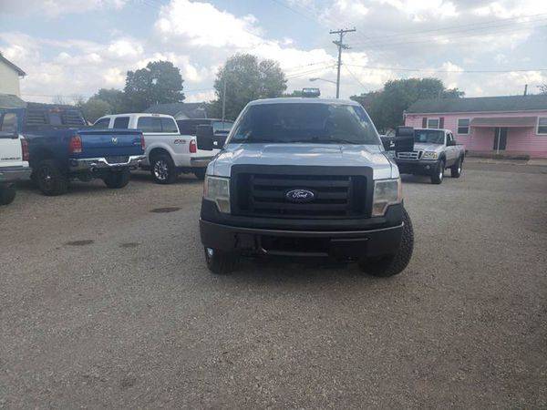 2010 Ford F-150 F150 F 150 XL 4x4 4dr SuperCrew Styleside 5.5 ft. SB for sale in Lancaster, OH – photo 2