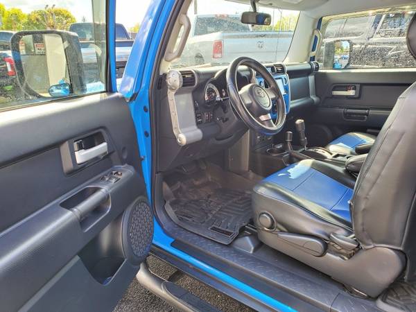 2007 Toyota FJ Cruiser Sport Utility 2D - - by dealer for sale in PUYALLUP, WA – photo 15