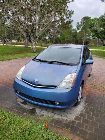 2009 Toyota Prius Touring - cars & trucks - by owner - vehicle... for sale in West Palm Beach, FL – photo 6