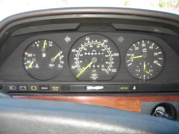 1985 MERCEDES 300 SD - cars & trucks - by dealer - vehicle... for sale in Dudley, MA – photo 5