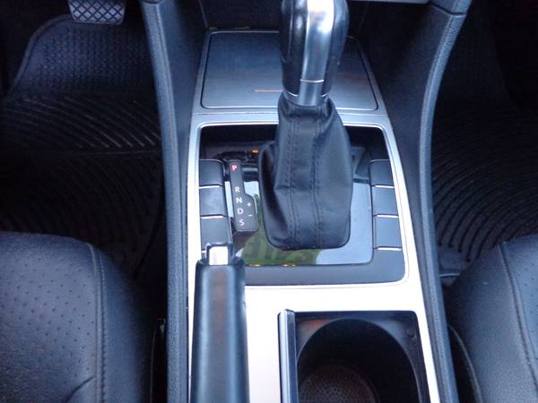 ****2012 VW PASSAT SE ONLY 93,000 MILES-LTHR-SR-RUNS/DRIVES GREAT -... for sale in East Windsor, CT – photo 13