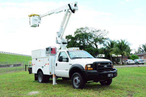 2006 Ford F-550 Super Duty 42ft Altec Bucket Truck - cars & trucks -... for sale in Hollywood, FL – photo 9