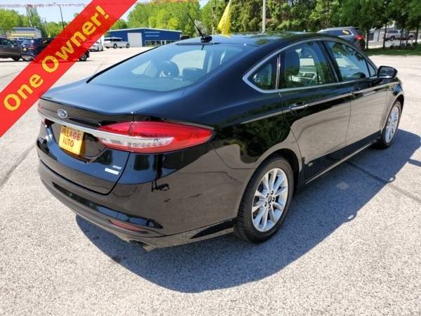 2017 Ford Fusion SE for sale in Green Bay, WI – photo 5