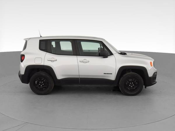 2016 Jeep Renegade Sport SUV 4D suv Silver - FINANCE ONLINE - cars &... for sale in Albany, GA – photo 13