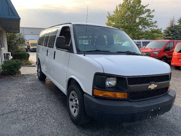 2011 Chevrolet Express 1500 AWD Cargo Van chevy all wheel drive 4wd... for sale in Mokena, MI – photo 4