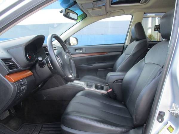 2014 Subaru Outback 3.6R Limited AWD 4dr Wagon Don't miss this one!... for sale in Sacramento , CA – photo 10