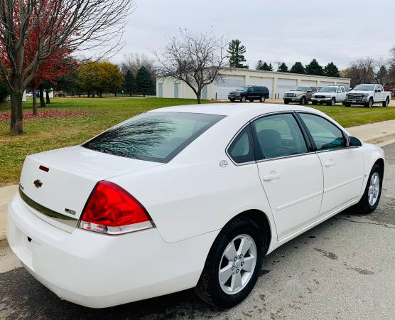 2007 CHEVROLET IMPALA 1LT GREAT MPG'S!! REMOTE START!! NEW TIRES!! -... for sale in Le Roy, IA – photo 4