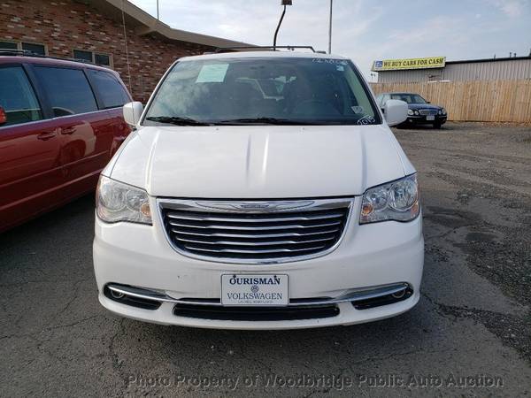 2015 *Chrysler* *Town & Country* *4dr Wagon Touring* - cars & trucks... for sale in Woodbridge, District Of Columbia – photo 2