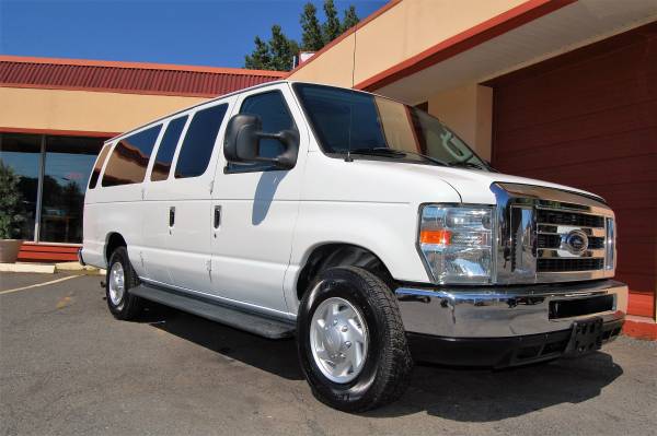 VERY NICE XLT PACKAGE FORD 15 PASSENGER VAN....UNIT# U1772W for sale in Charlotte, NC – photo 2