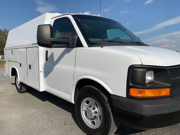 2014 Chevrolet Express Cutaway 3500 10Ft KUV Van for sale in Lancaster, PA – photo 2
