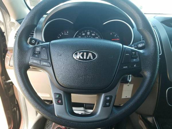 2014 Kia Sorento LX - - by dealer - vehicle automotive for sale in Idaho Falls, ID – photo 14