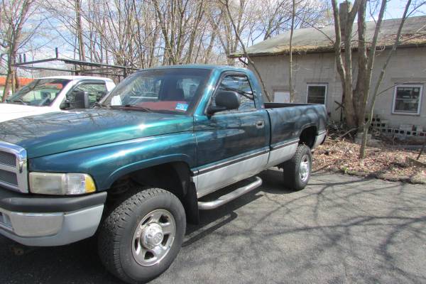 95 Ram 2500 4x4 with plow for sale in Stewartsville, PA – photo 8