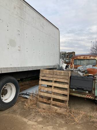 24' diesel box truck w/lift gate - cars & trucks - by owner -... for sale in Selah, WA – photo 8