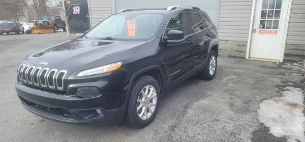 2015 Jeep Cherokee 4x4 - - by dealer - vehicle for sale in Watertown, NY – photo 2