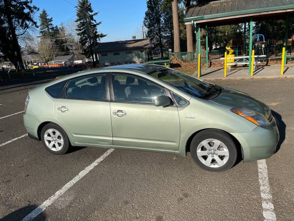 2007 Toyota Prius Clean Title Low Miles - cars & trucks - by owner -... for sale in Troutdale, OR – photo 4