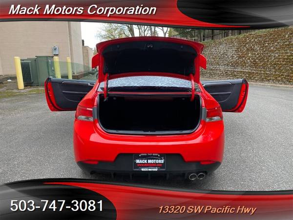 2012 Kia Forte Koup Coupe SX 2-Owners Leather Moon Roof 32MPG for sale in Tigard, OR – photo 22