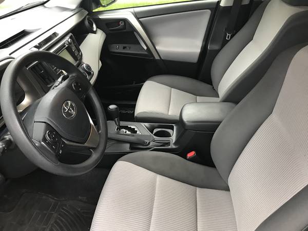 2014 Toyota RAV4 - Silver - Excellent Condition - Extended warranty for sale in Skokie, IL – photo 8